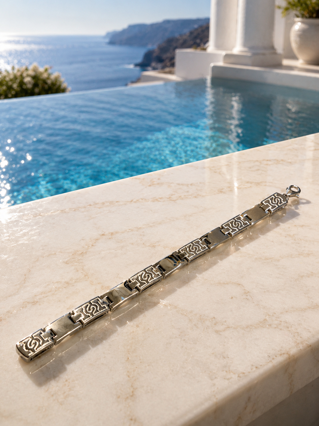 Geometric Engraved Link Bracelet