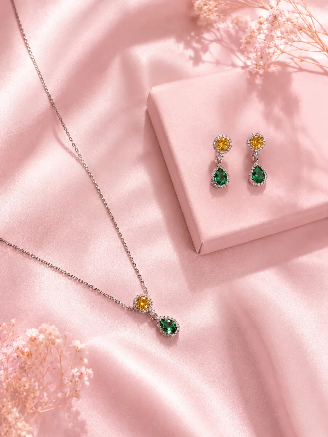 Meadow Emerald & Citrine Halo Necklace & Earring Set