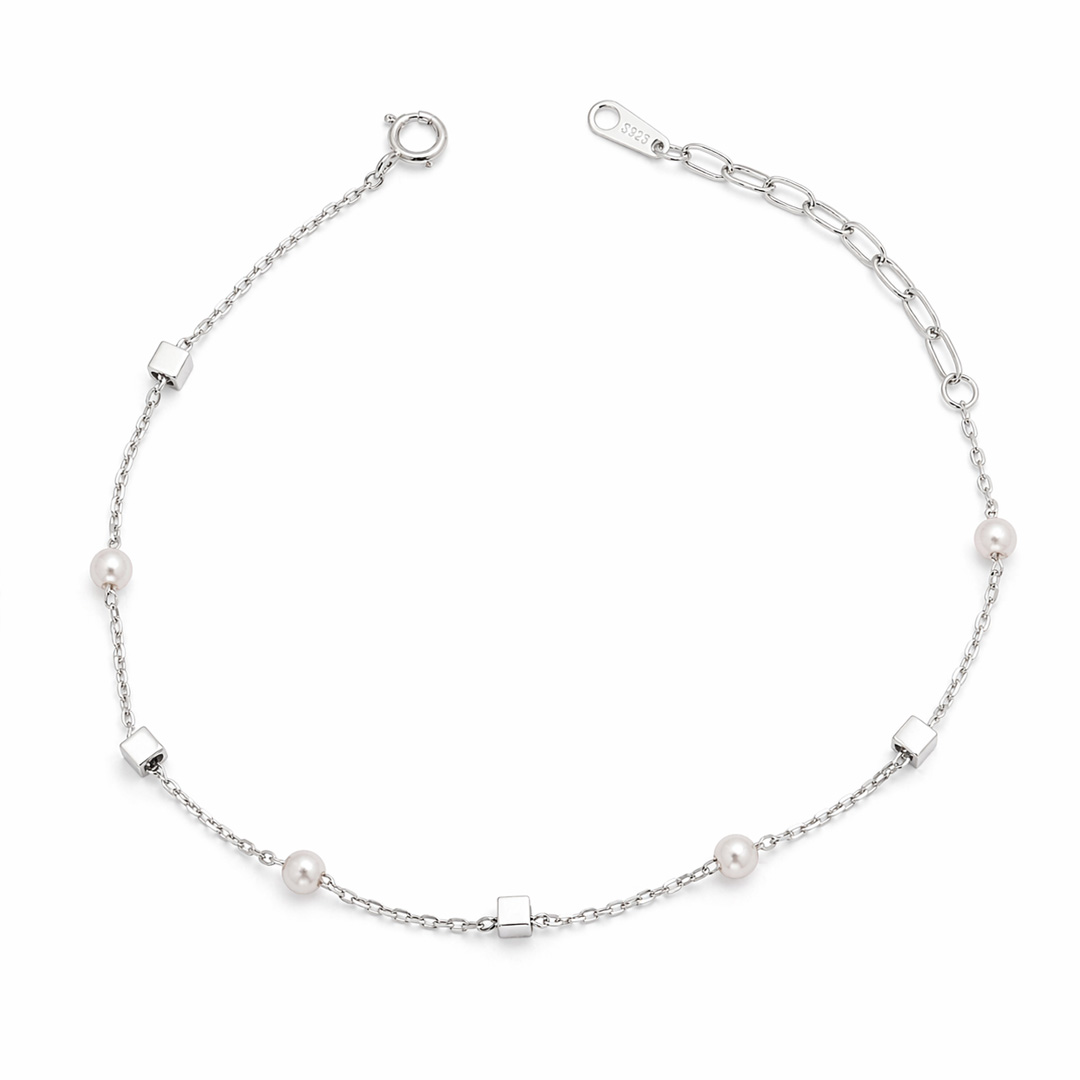Perla Cube & Pearl Station Bracelet