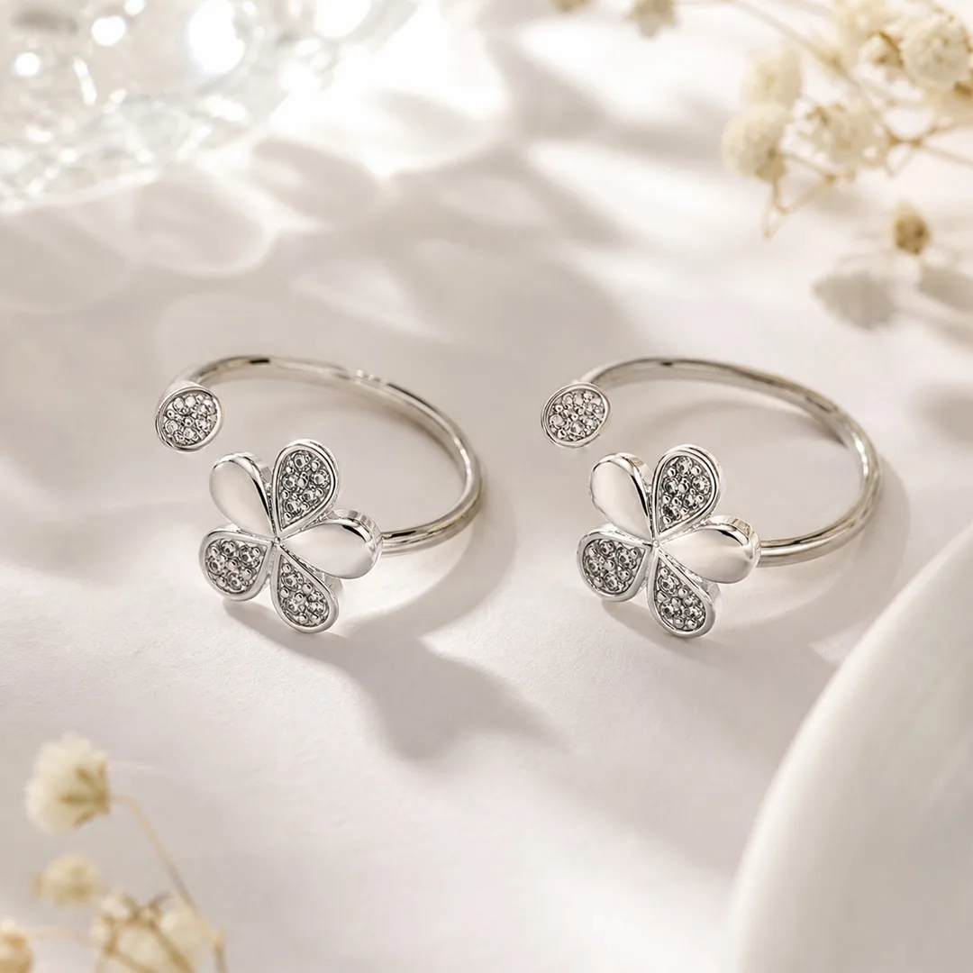 Trefle Clover Pavé Open Cuff Toe Ring (Pair)