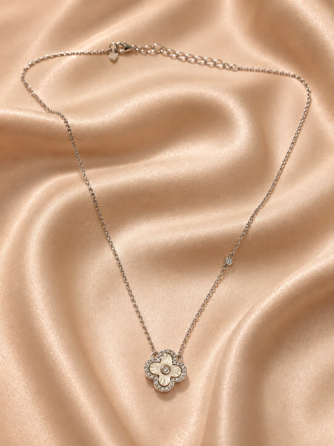 Mother-of-Pearl Clover Halo Necklace