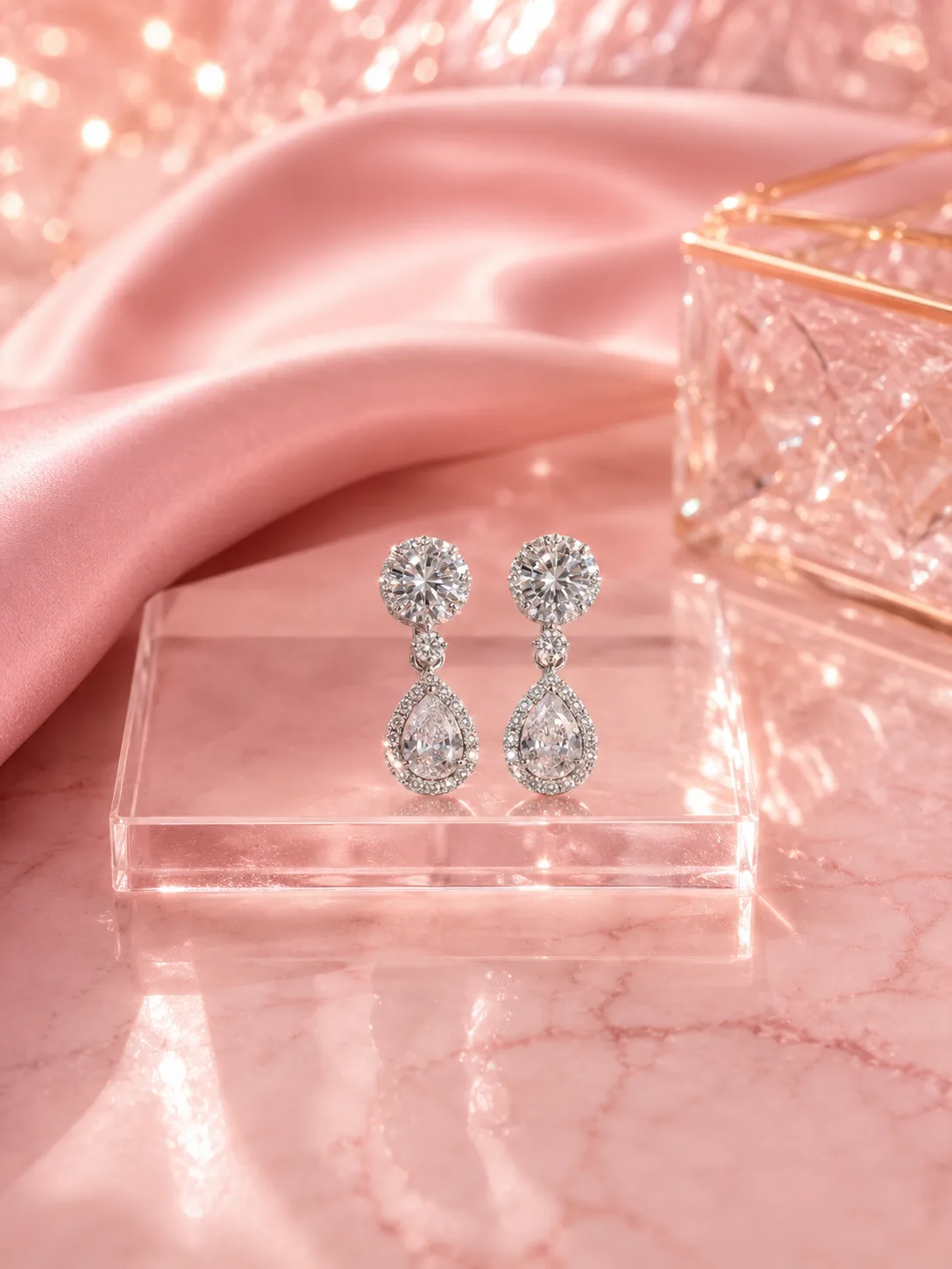 Elora Vintage Halo Teardrop Necklace & Earring Set