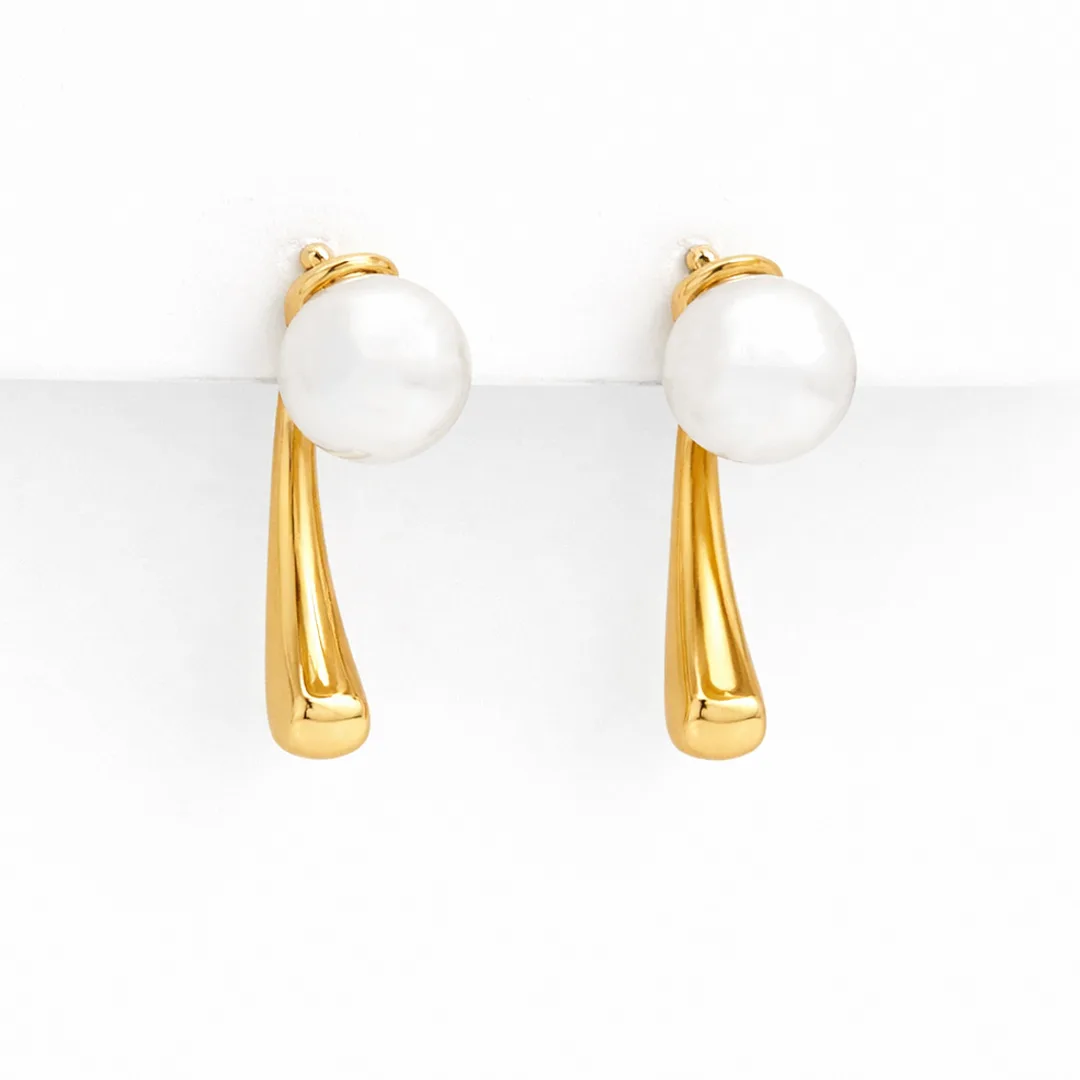 Sculptural Teardrop & Pearl Earrings