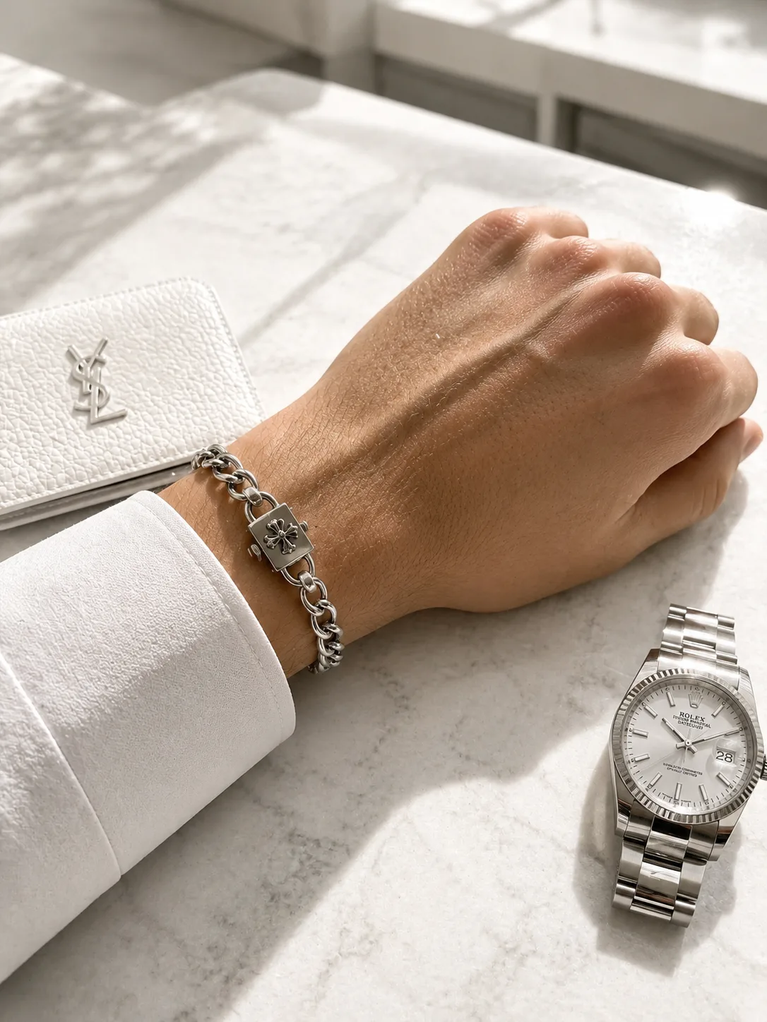 Curb Chain Emblem Clasp Men's Bracelet